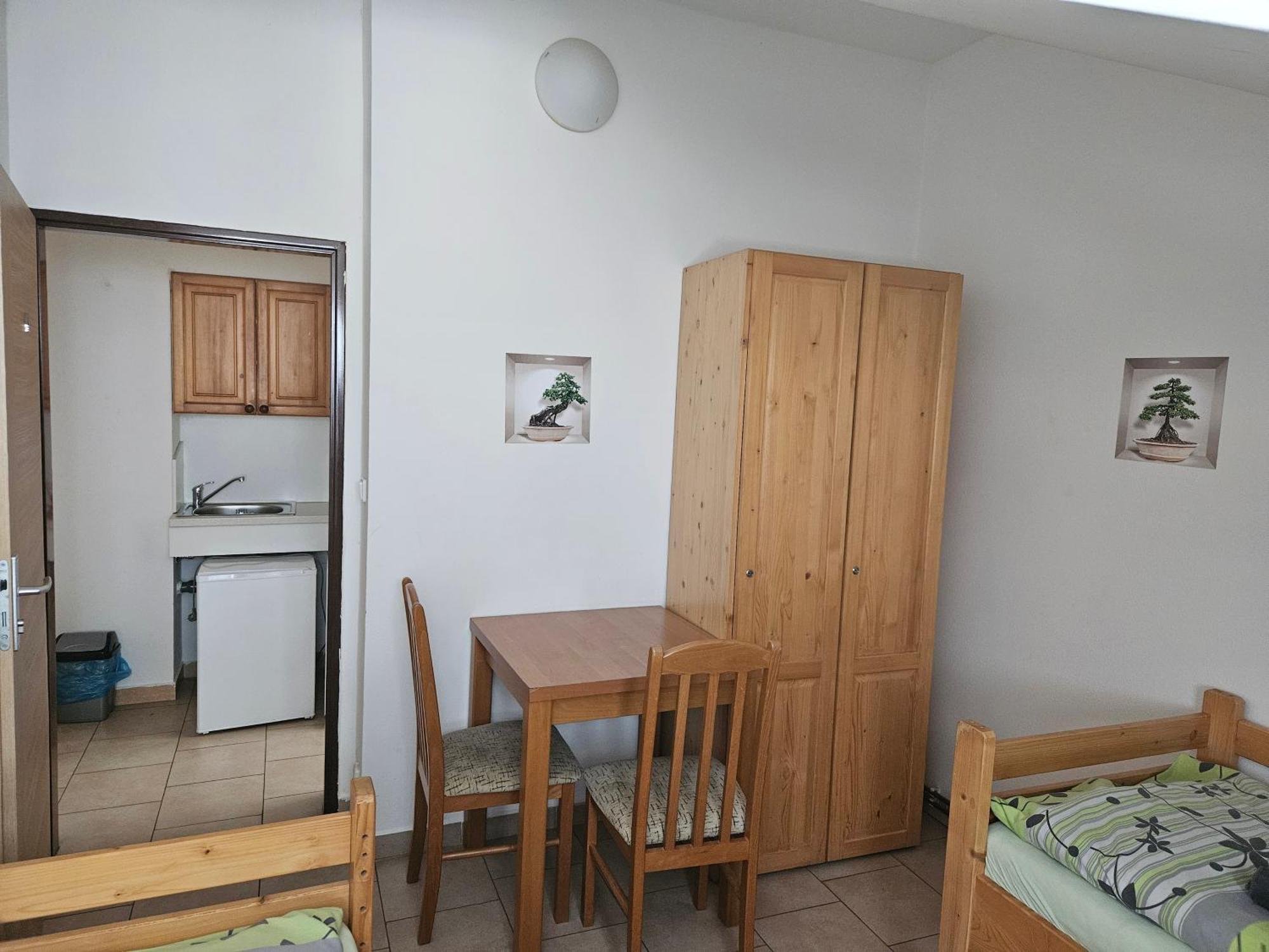 Penzion & Ubytovani Chrast  外观 照片